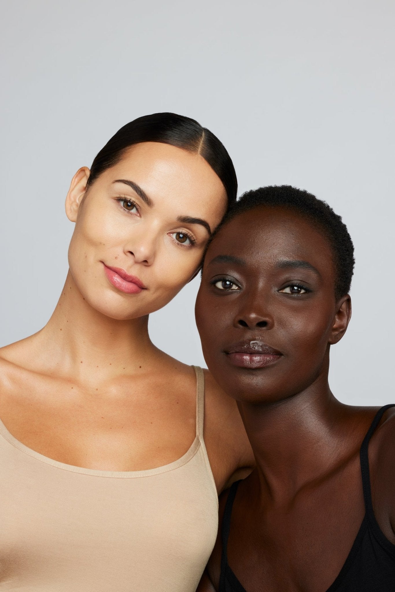 jane iredale Skintuition SPF 30 Radiance Boosting Liquid Foundation - Harben House - Jane Iredale