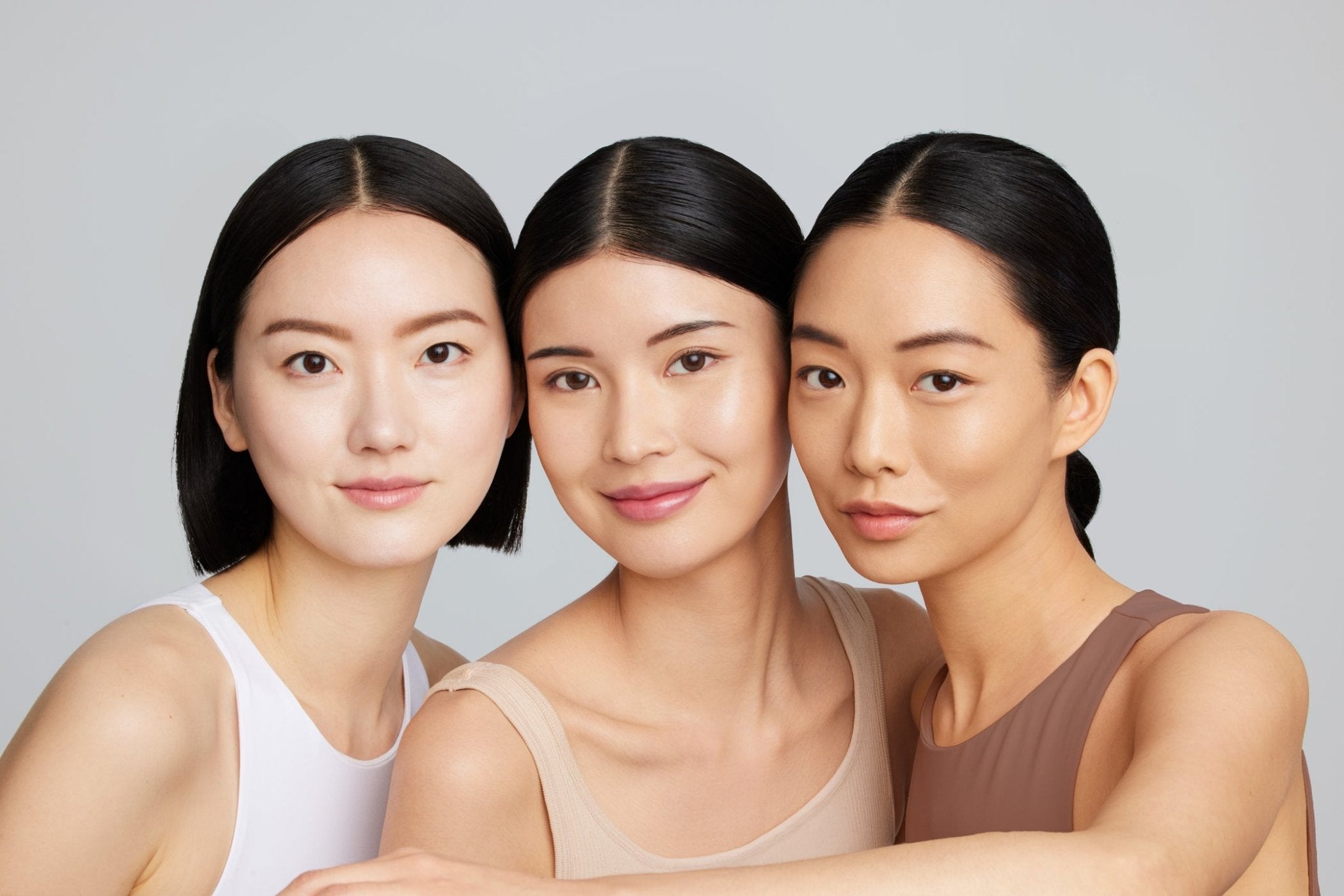 jane iredale Skintuition SPF 30 Radiance Boosting Liquid Foundation - Harben House - Jane Iredale