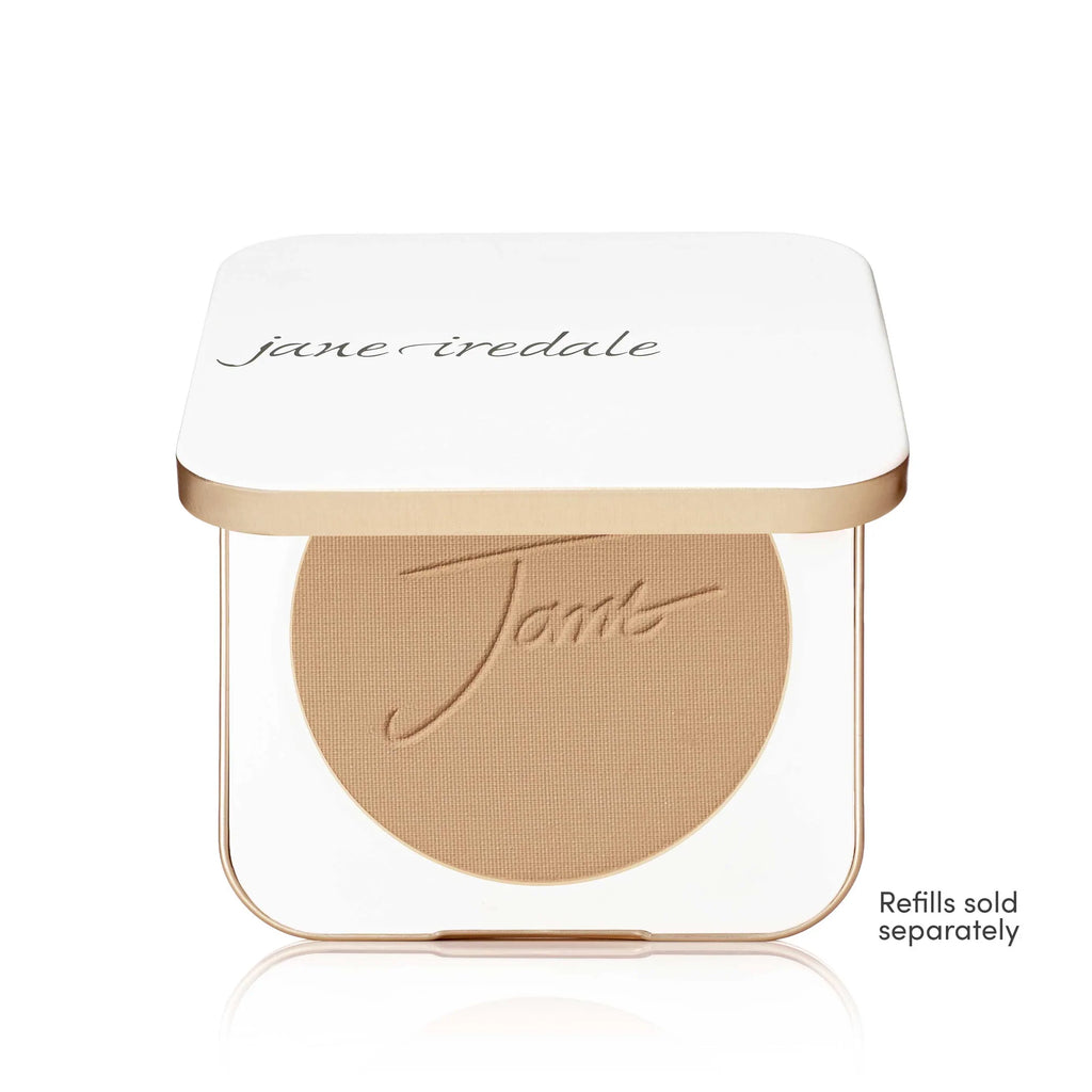 jane iredale Refillable Compact. Example of filled compact with foundation cake